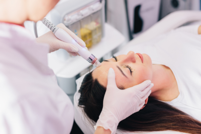 Un soin HydraFacial a de nombreux bienfaits pour la peau