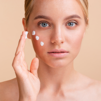 Soins visage : quels avantages pour votre peau ?